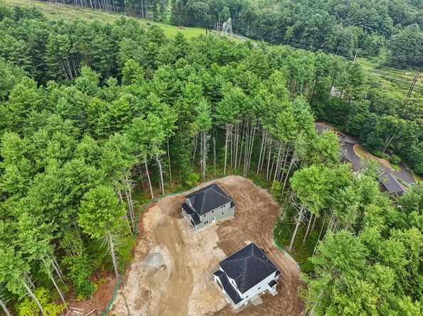 27 James Road 2, Upton MA 01568