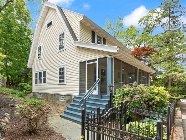 51 Southbourne Rd, Boston MA 02130
