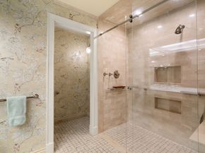 85 E India Row 33B/C, Boston MA 02110
