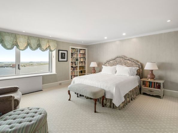 85 E India Row 33B/C, Boston MA 02110