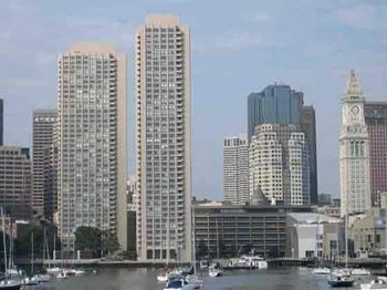 85 E India Row