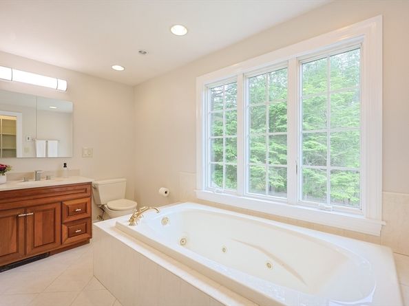 5 Taintor Dr, Sudbury MA 01776