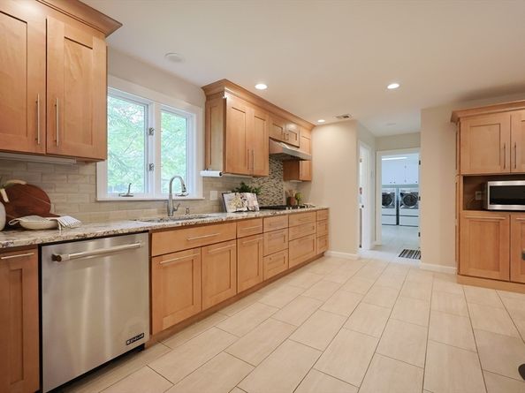 5 Taintor Dr, Sudbury MA 01776