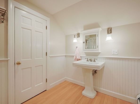 5 Taintor Dr, Sudbury MA 01776