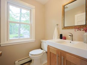 5 Taintor Dr, Sudbury MA 01776