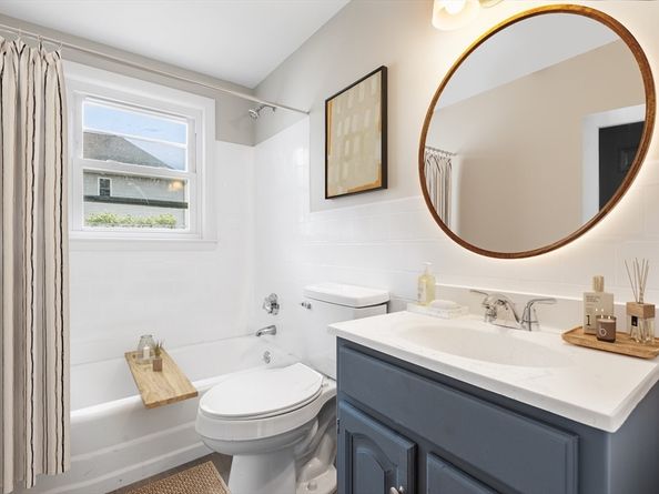 4 Sylvia Ave, Natick MA 01760