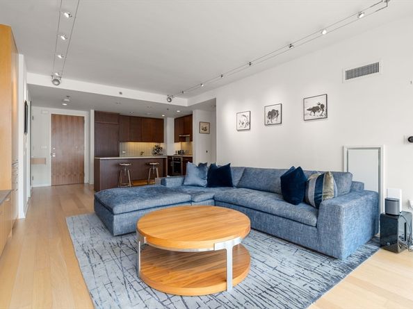 580 Washington 1406, Boston MA 02111