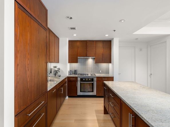 580 Washington 1406, Boston MA 02111