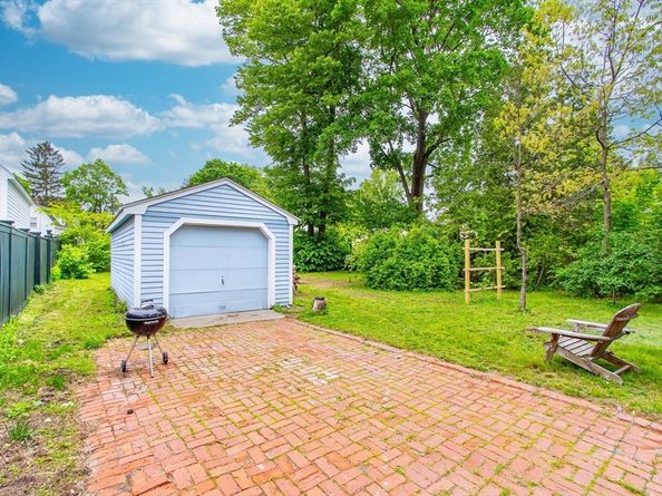 14 Thoreau Street, Concord MA 01742
