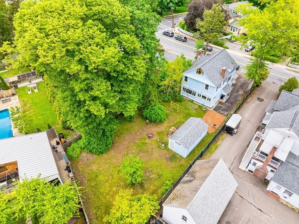 14 Thoreau Street, Concord MA 01742