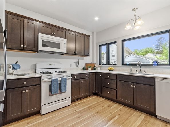 14 Thoreau Street, Concord MA 01742