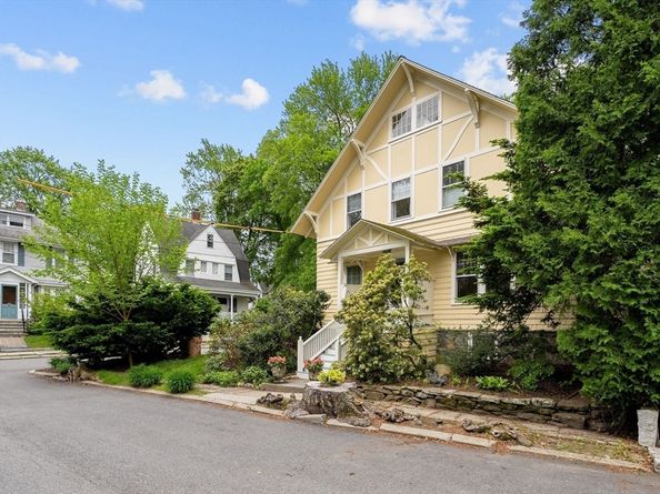 11 Windermere Park, Arlington MA 02476