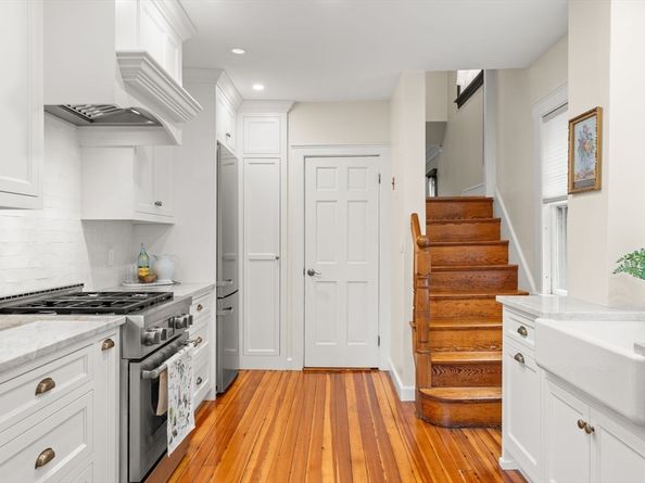 11 Windermere Park, Arlington MA 02476