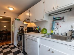 57 Saint Paul St. 19, Brookline MA 02445