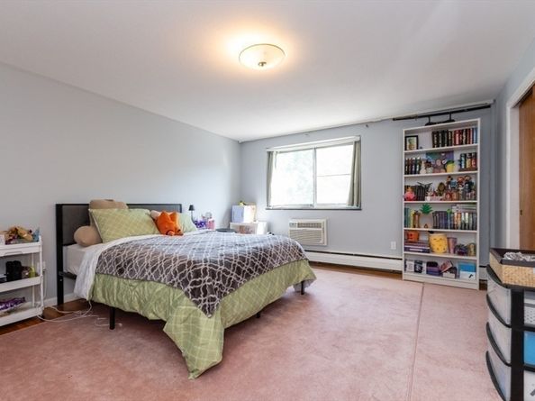 57 Saint Paul St. 19, Brookline MA 02445