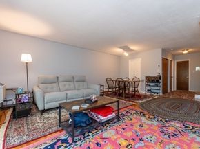 57 Saint Paul St. 19, Brookline MA 02445