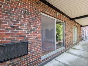 57 Saint Paul St. 19, Brookline MA 02445