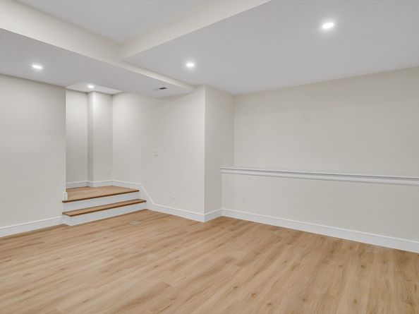 77 Thorndike Street 1, Brookline MA 02446
