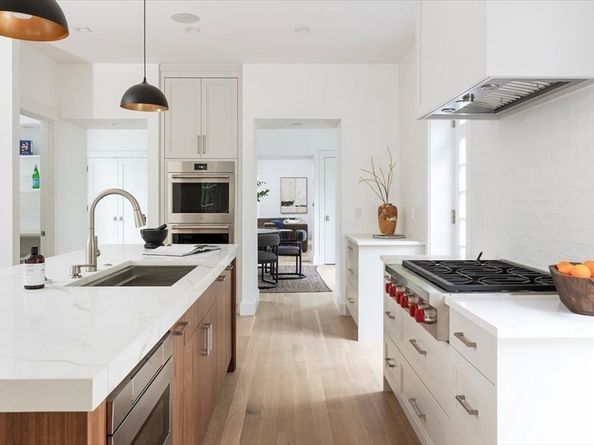 178 Ivy Street, Brookline MA 02446