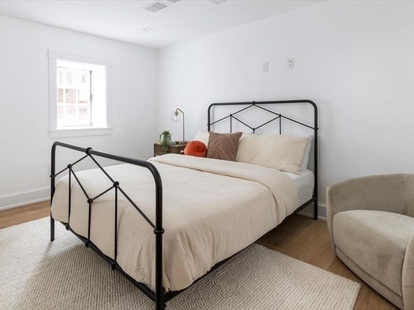 178 Ivy Street, Brookline MA 02446