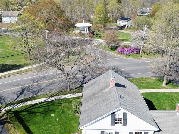 67 E Main St, West Brookfield MA 01585
