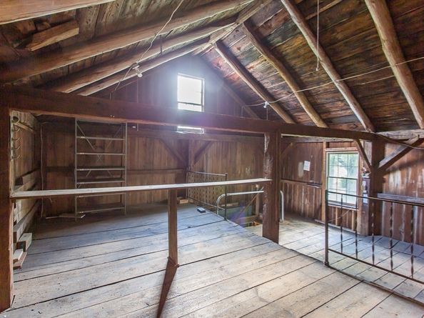 67 E Main St, West Brookfield MA 01585