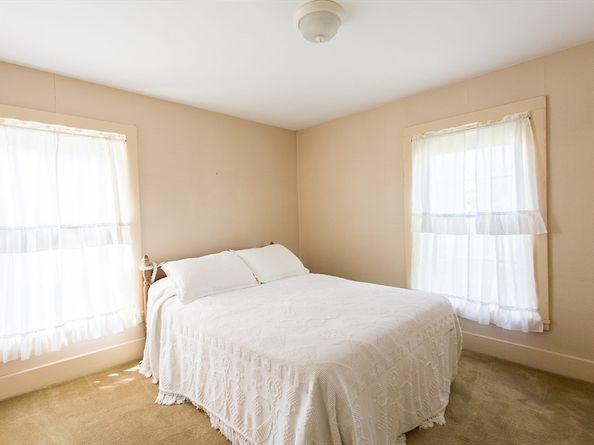67 E Main St, West Brookfield MA 01585