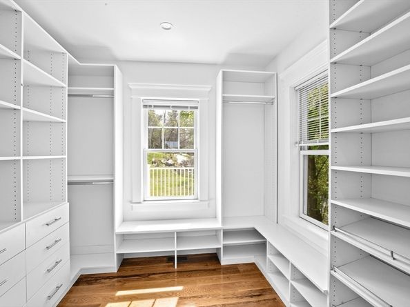 10 Ocean Ledge Dr, Cohasset MA 02025