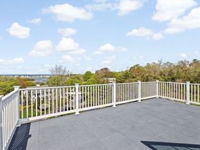 10 Ocean Ledge Dr, Cohasset MA 02025