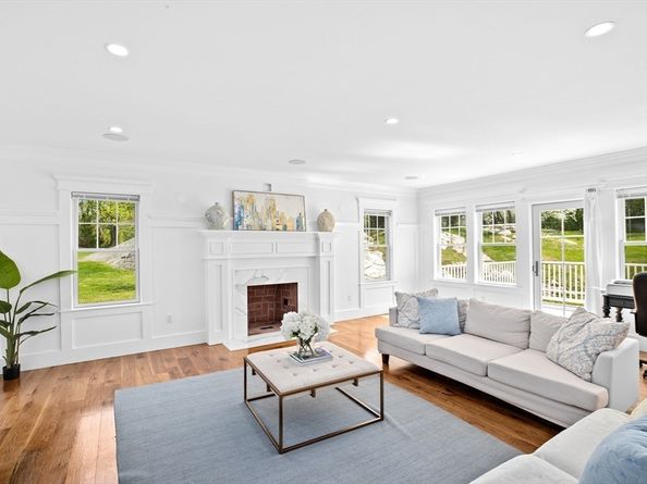 10 Ocean Ledge Dr, Cohasset MA 02025