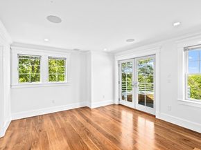 10 Ocean Ledge Dr, Cohasset MA 02025