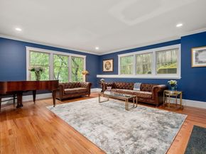 110 Avalon Rd, Newton MA 02468