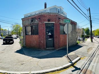 77 Forest St