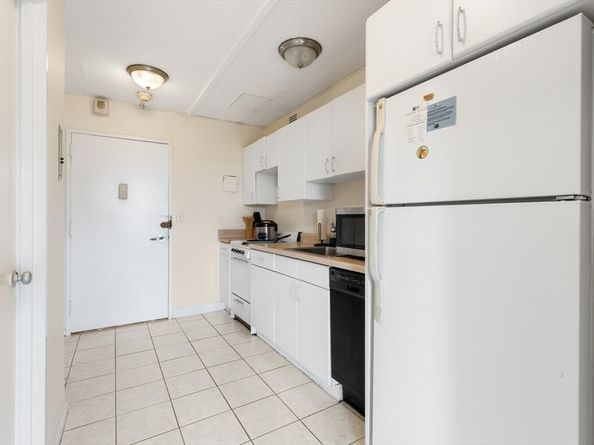 44 Washington St 1208, Brookline MA 02445
