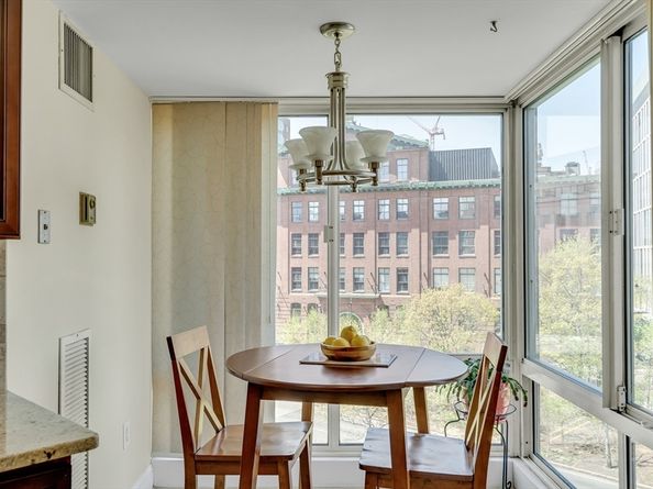 75-83 Cambridge Pkwy W403, Cambridge MA 02142