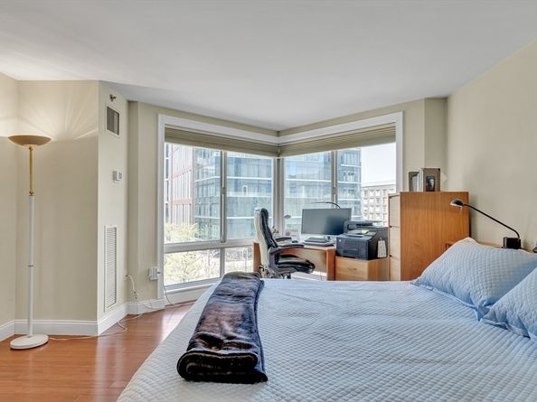 75-83 Cambridge Pkwy W403, Cambridge MA 02142