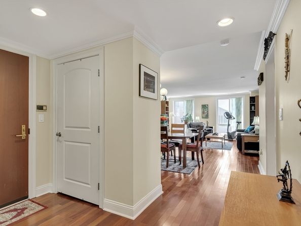 75-83 Cambridge Pkwy W403, Cambridge MA 02142
