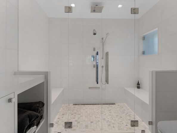 8 Conant Rd, Weston MA 02493