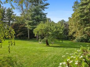 8 Conant Rd, Weston MA 02493