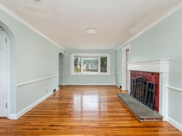 1277 N Main St, Randolph MA 02368