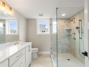308 Newton Street 1A, Waltham MA 02453