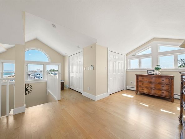 71 Gurnet Rd, Duxbury MA 02332