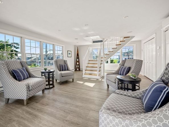 71 Gurnet Rd, Duxbury MA 02332