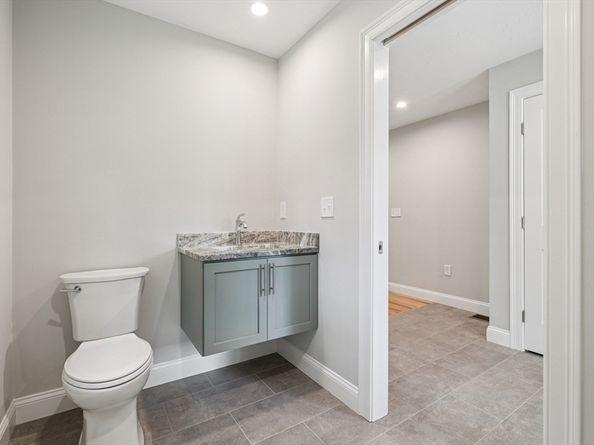 27 James Road 1, Upton MA 01568