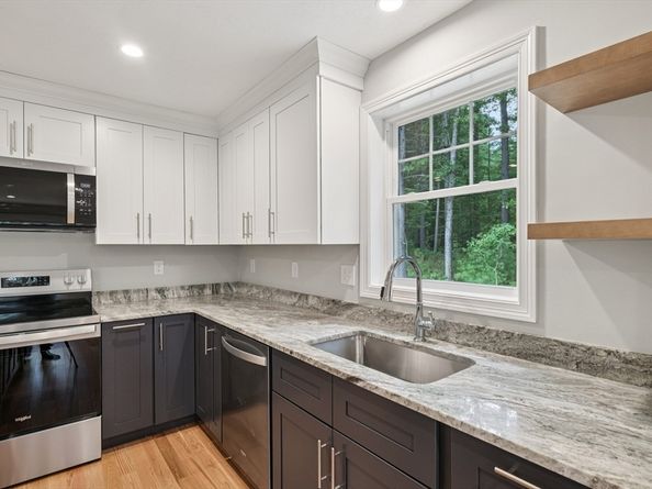 27 James Road 1, Upton MA 01568