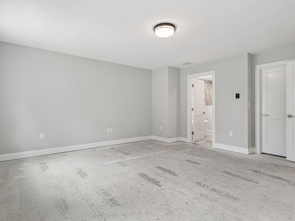 27 James Road 1, Upton MA 01568