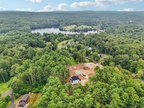 27 James Road 1, Upton MA 01568