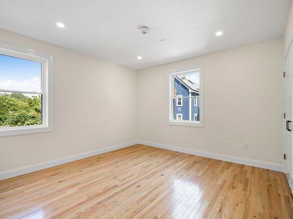 21 Thornton St 3, Revere MA 02151