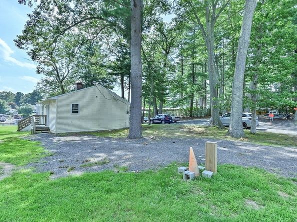 23 Lakeview Rd., Webster MA 01570