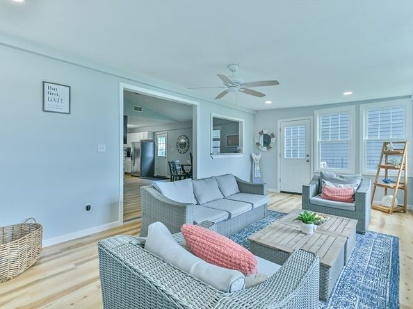 23 Lakeview Rd., Webster MA 01570